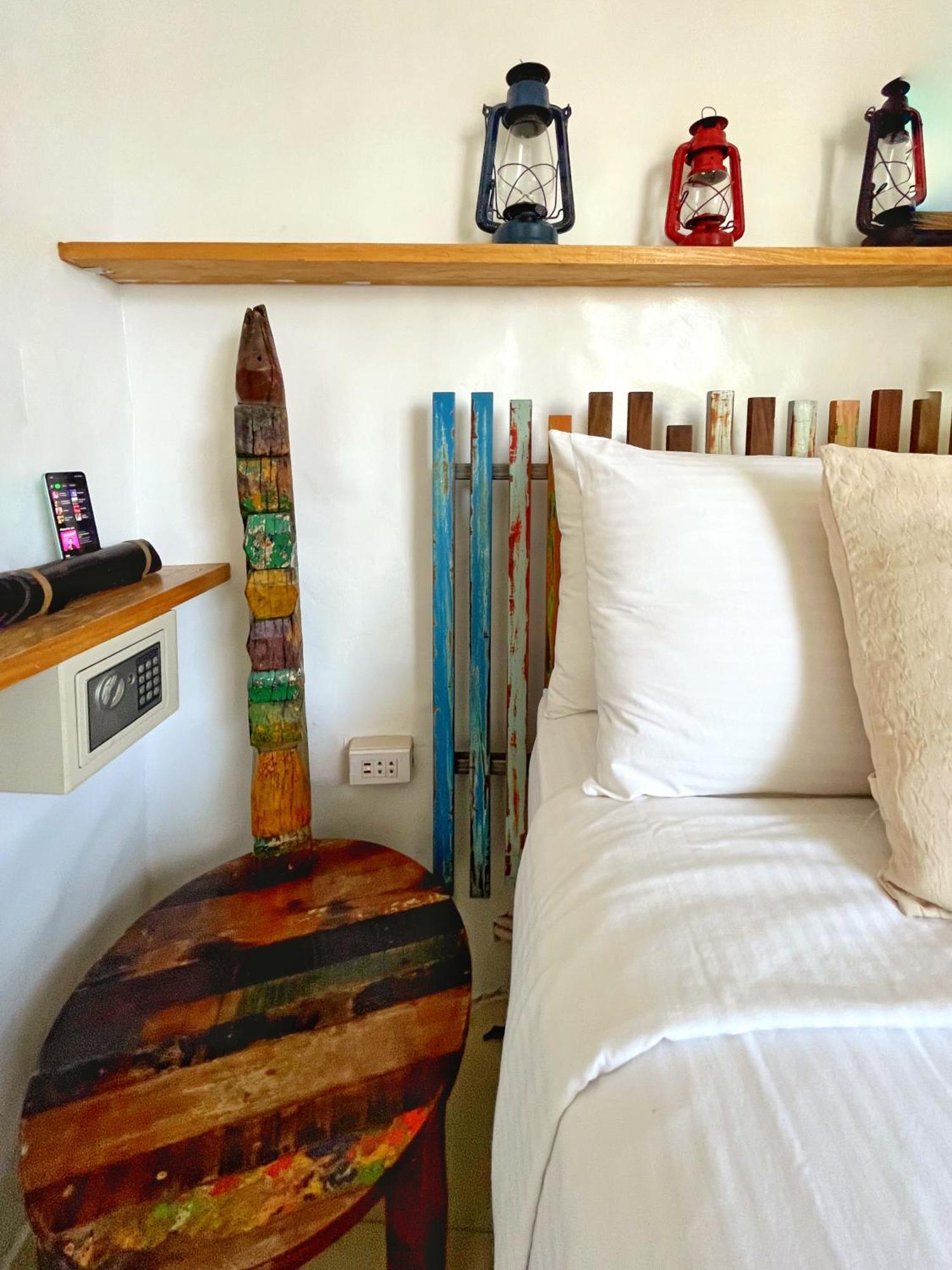 Lugar Bonito Hotel Balabag  Екстер'єр фото