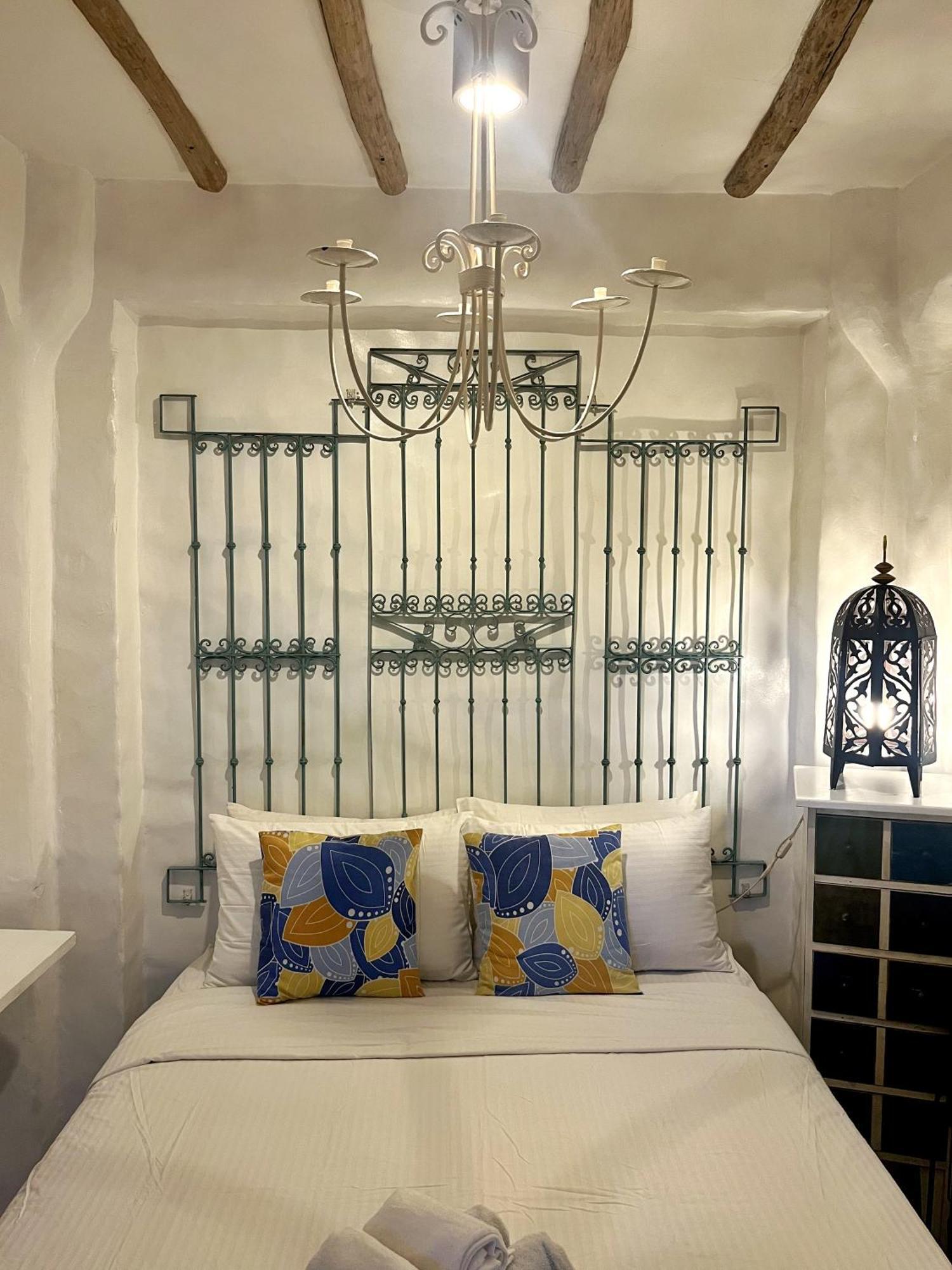 Lugar Bonito Hotel Balabag  Екстер'єр фото